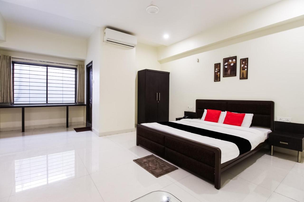 Capital O70964 Hotel D Mercy Nagpur Exteriör bild